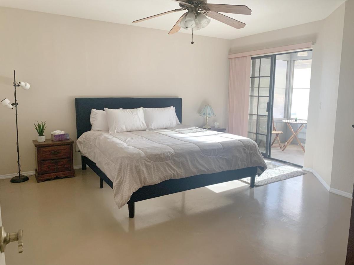 Desert Getaway - Centrally Located, Trail Access Steps Away! 哈瓦苏湖城 外观 照片